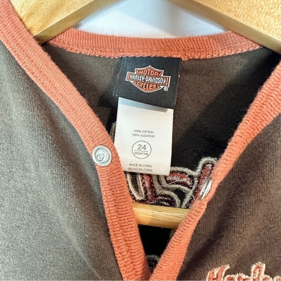 Harley Davidson Milwaukee WI Footless Long-sleeve Embroidered Onesie Size 24M - Picture 3 of 6